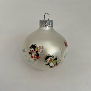 Hallmark Christmas Penguins Ornament Good Times With Good Friends Vintage 1985